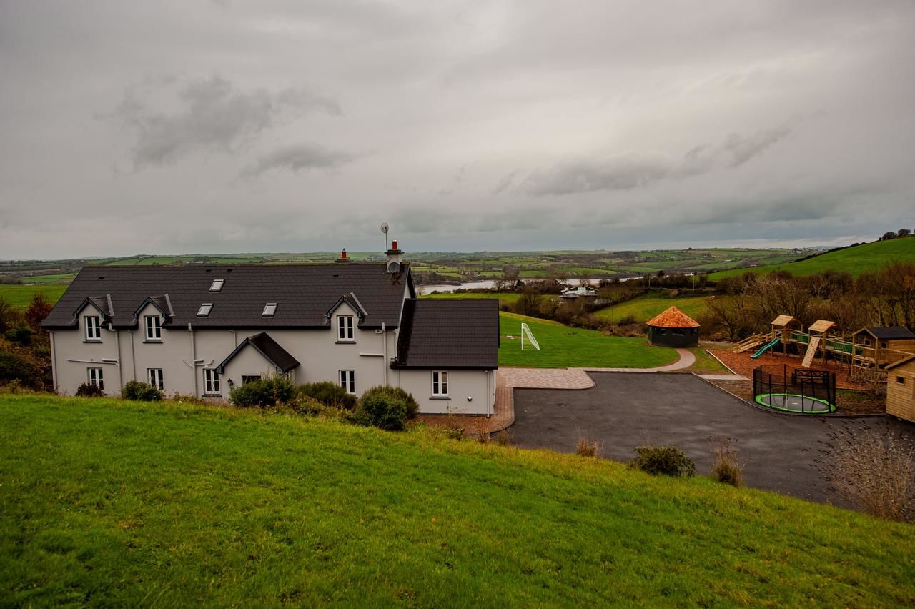 Дома для отпуска Foyle,Kinsale Town,Exquisite holiday homes,sleeps 25 Кинсейл